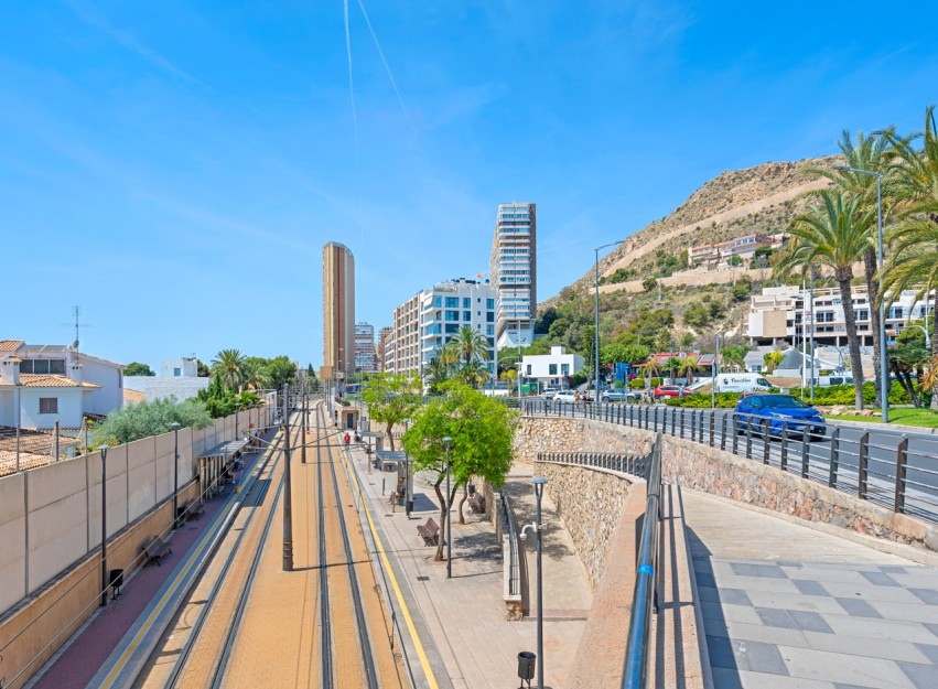 Revente - Apartment - Alicante