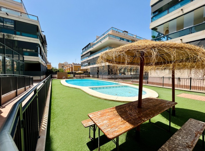 Revente - Apartment - Elche - Campo de Fútbol