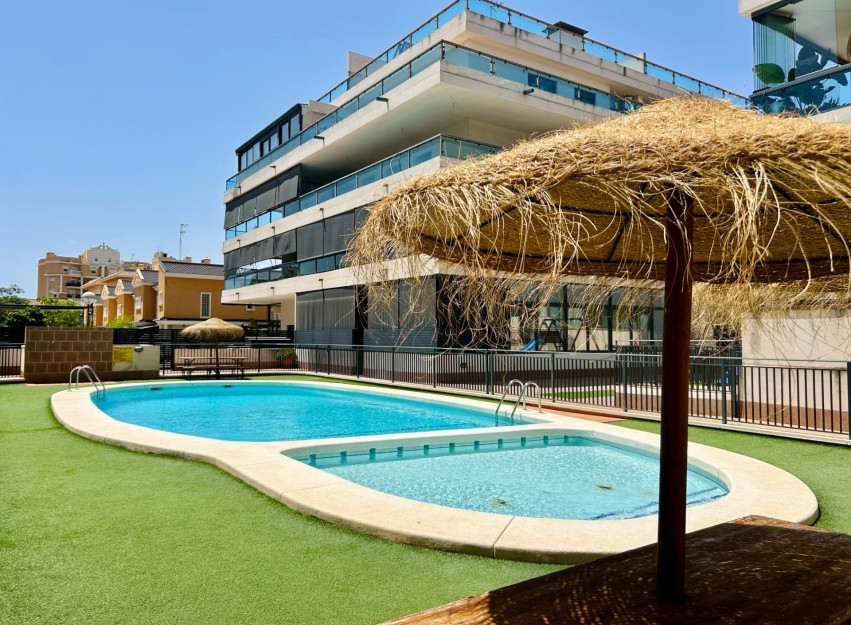 Revente - Apartment - Elche - Campo de Fútbol