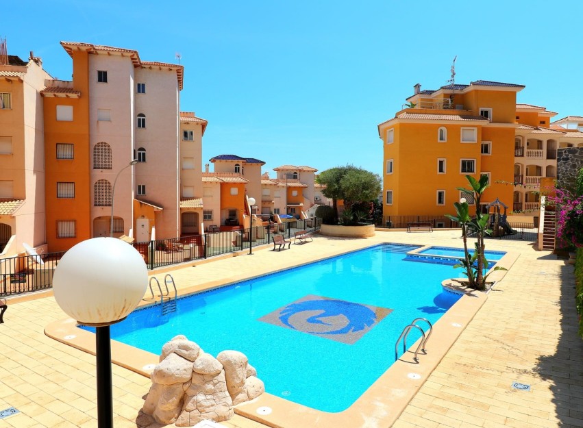 Revente - Apartment - Orihuela Costa - Campoamor