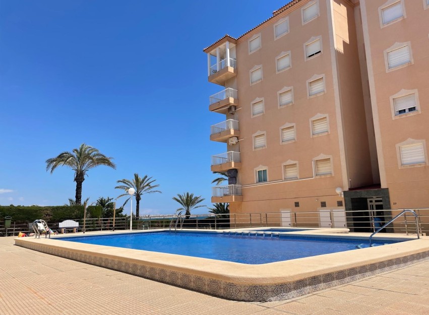 Revente - Apartment - Punta Prima