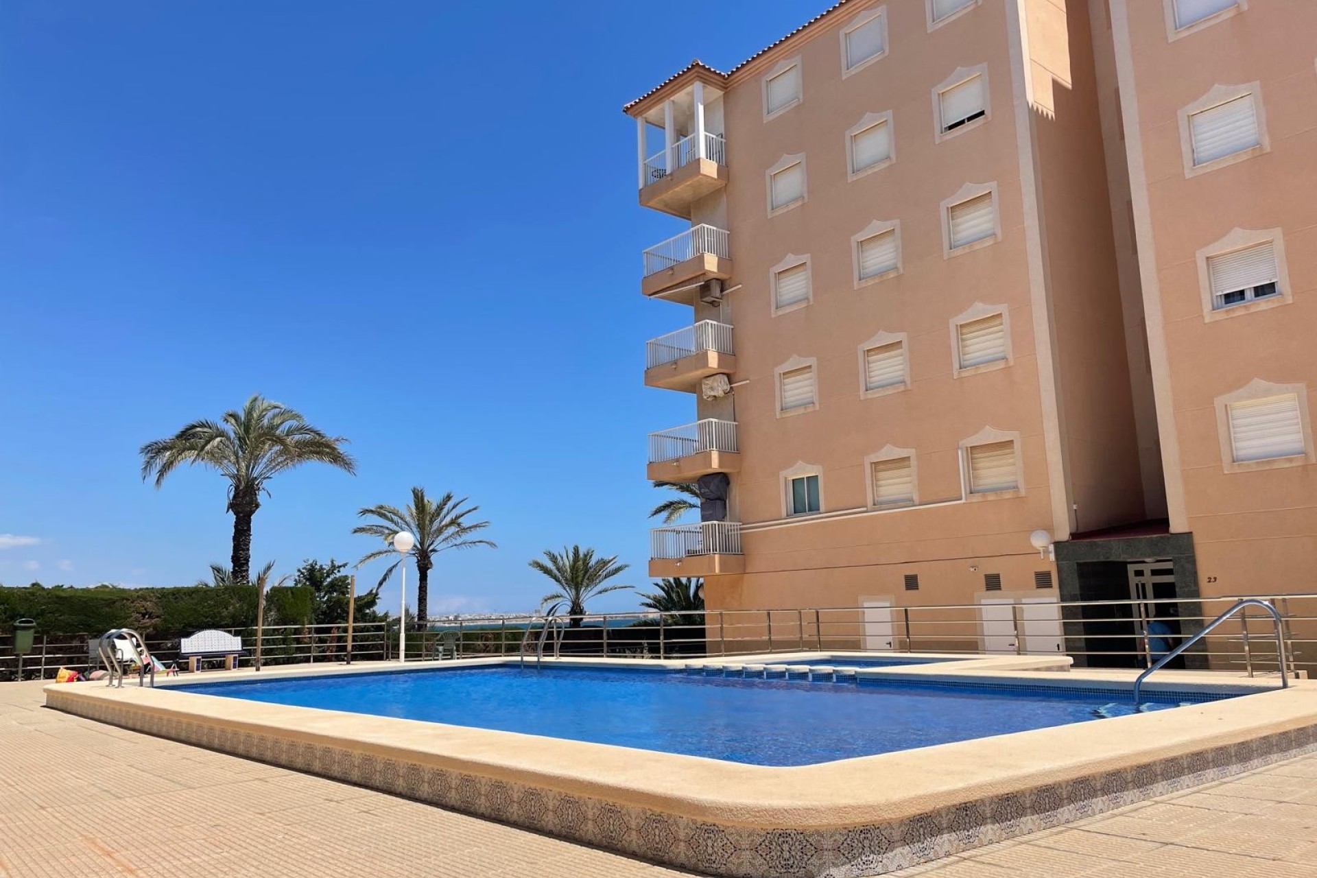 Revente - Apartment - Punta Prima
