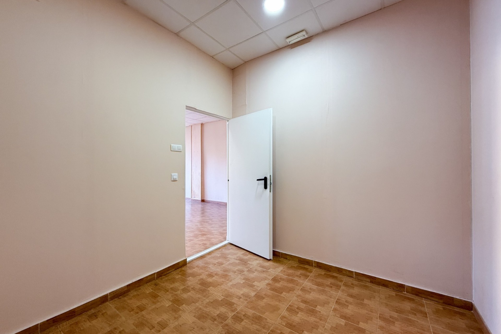 Revente - Commercial - Aguilas - Paseo Parra