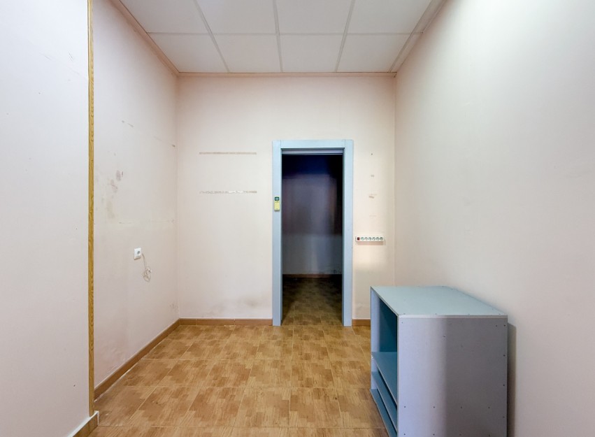 Revente - Commercial - Aguilas - Paseo Parra