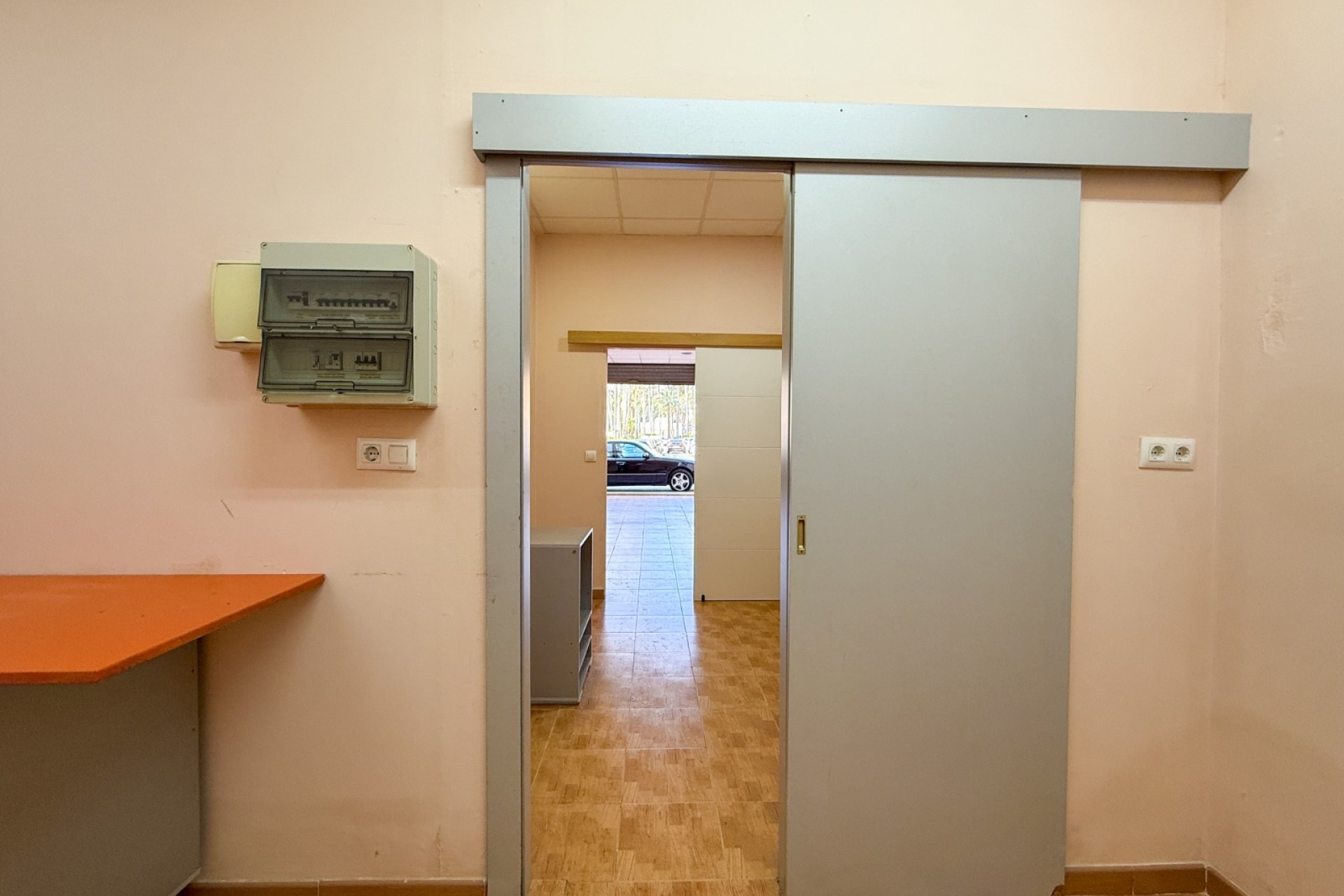 Revente - Commercial - Aguilas - Paseo Parra