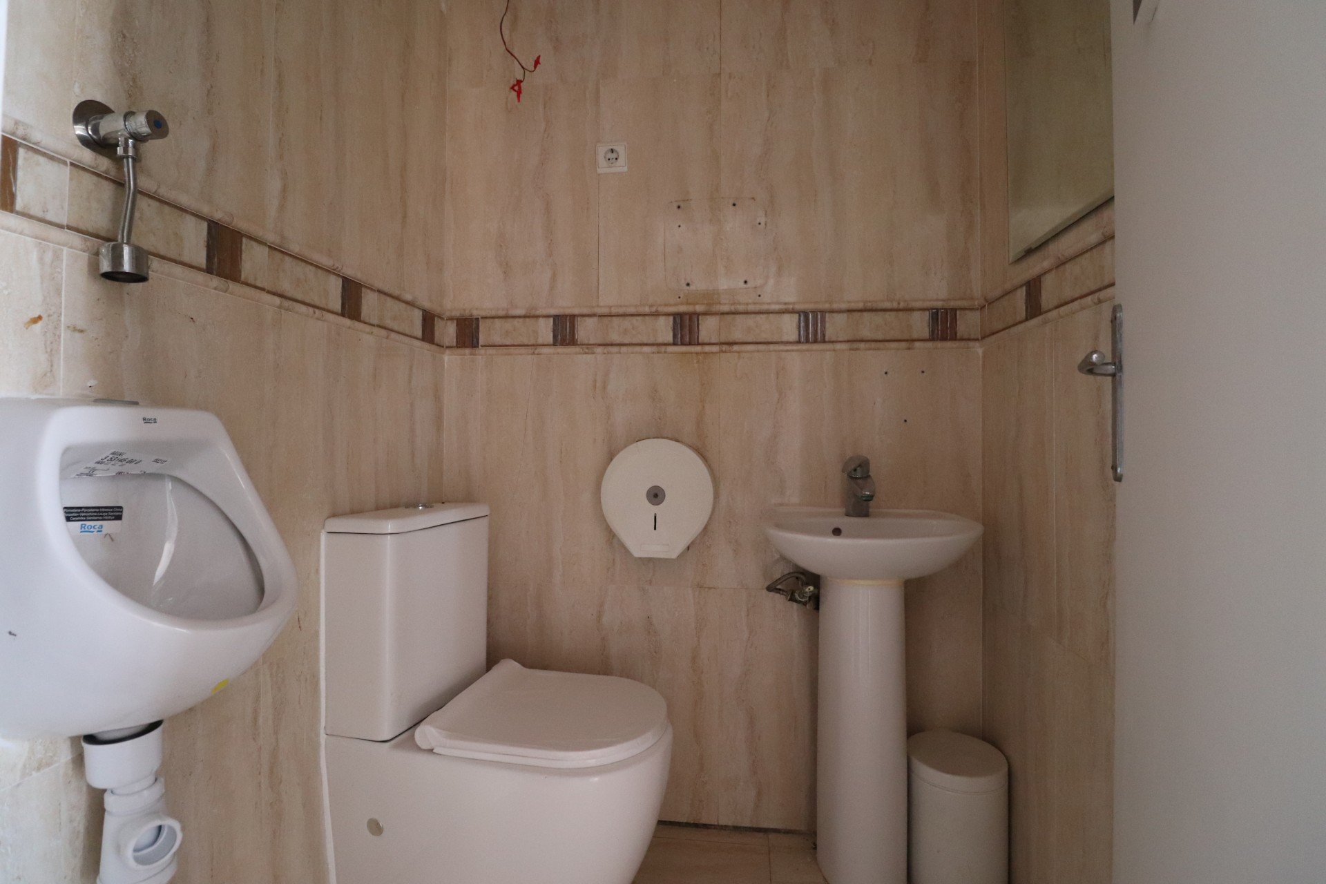 Revente - Commercial - Ciudad Quesada - La Marquesa