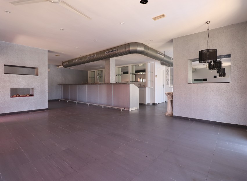 Revente - Commercial (Freehold) - Ciudad Quesada - La Marquesa Golf