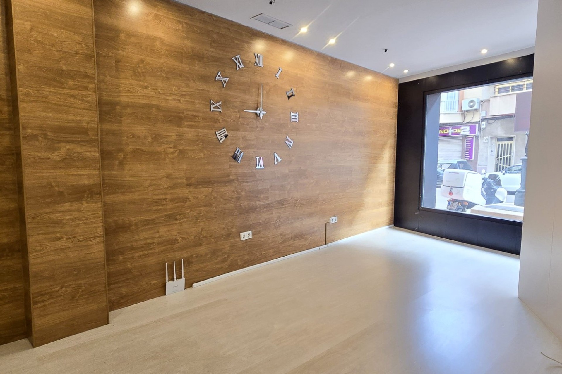 Revente - Commercial - Guardamar del Segura - Center