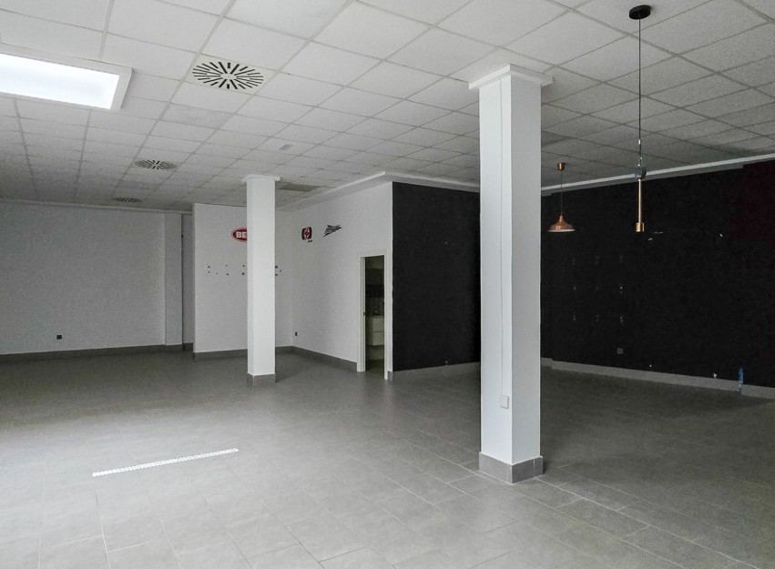 Revente - Commercial - Guardamar del Segura - Center
