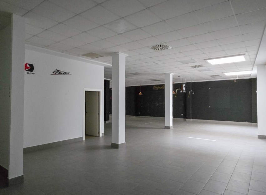 Revente - Commercial - Guardamar del Segura - Center