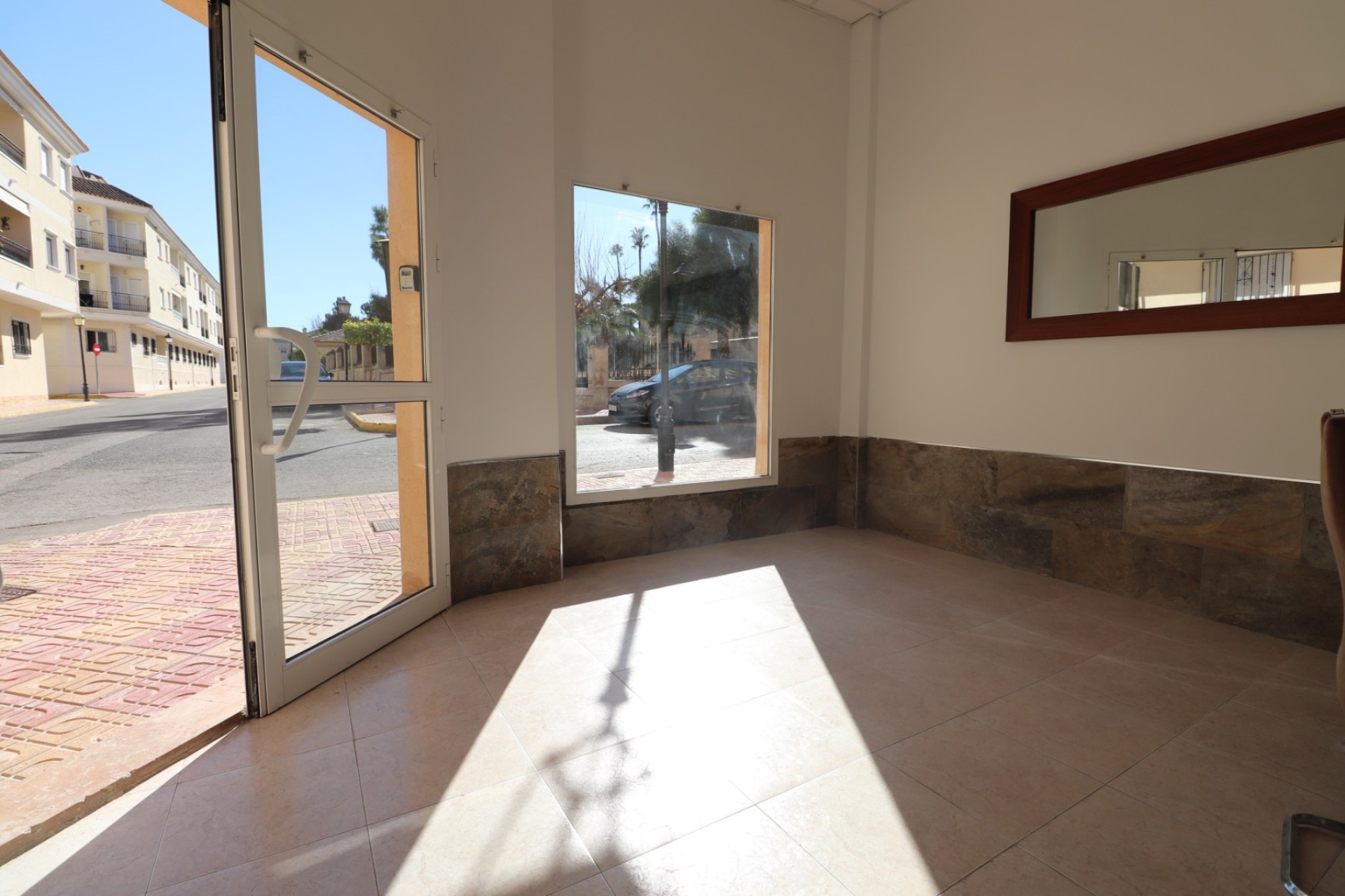 Revente - Commercial - Jacarilla - Jacarilla - Town