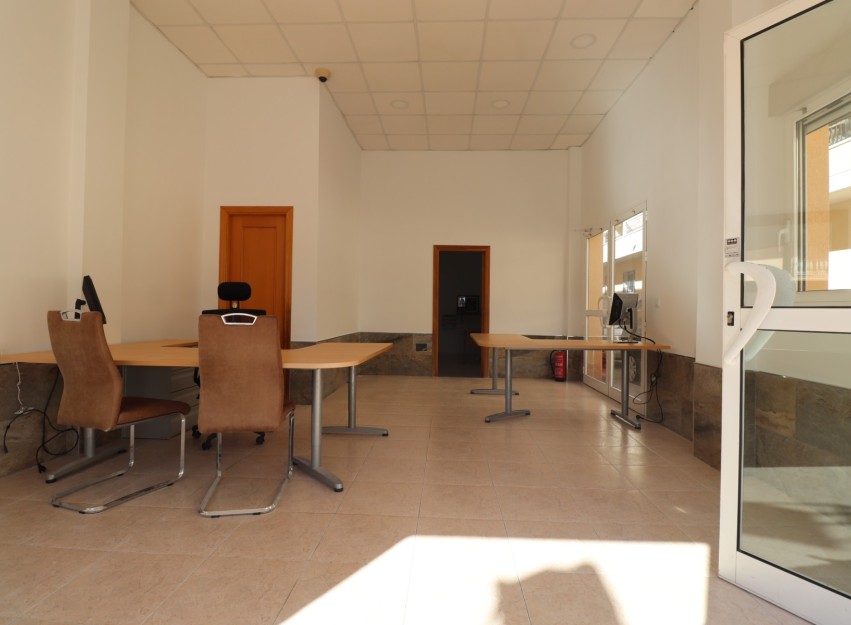 Revente - Commercial - Jacarilla - Jacarilla - Town