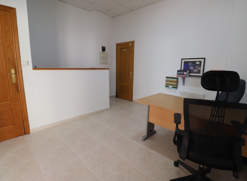 Revente - Commercial - Jacarilla - Jacarilla - Town