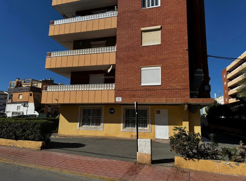 Revente - Commercial - Orihuela Costa - Punta Prima