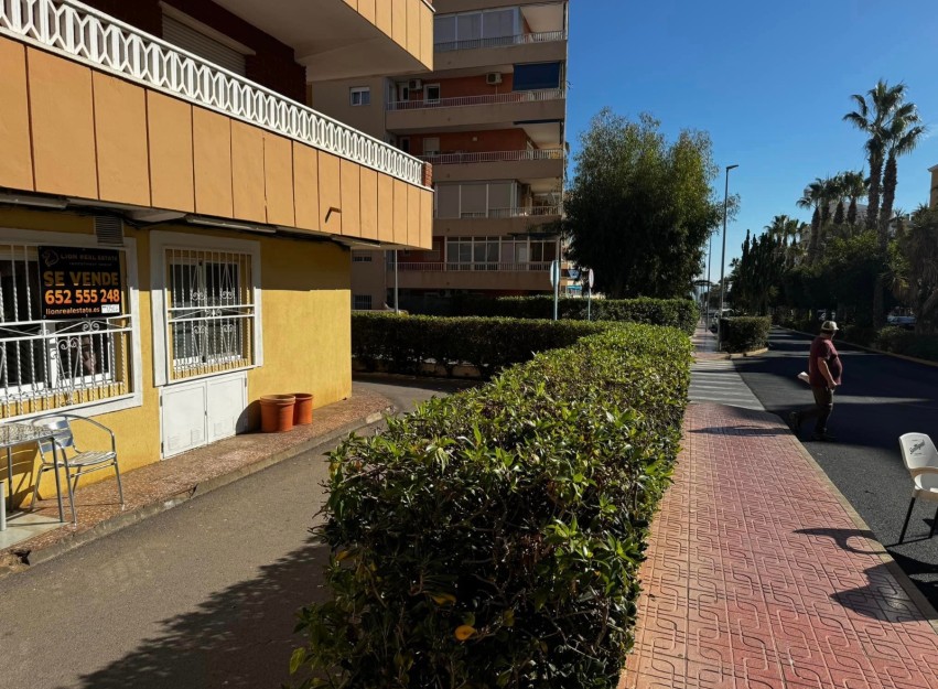 Revente - Commercial - Orihuela Costa - Punta Prima