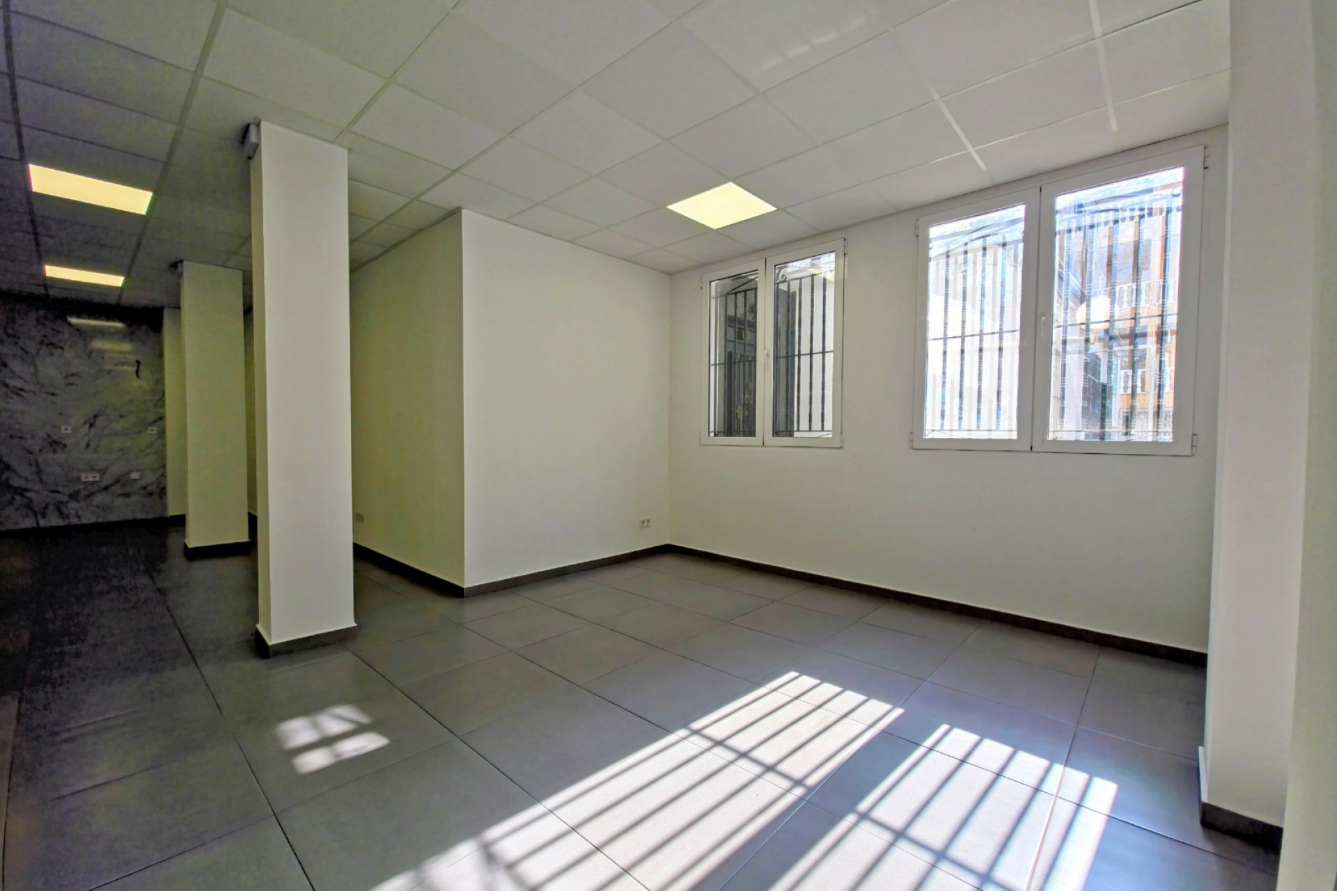 Revente - Commercial - Torrevieja - Center