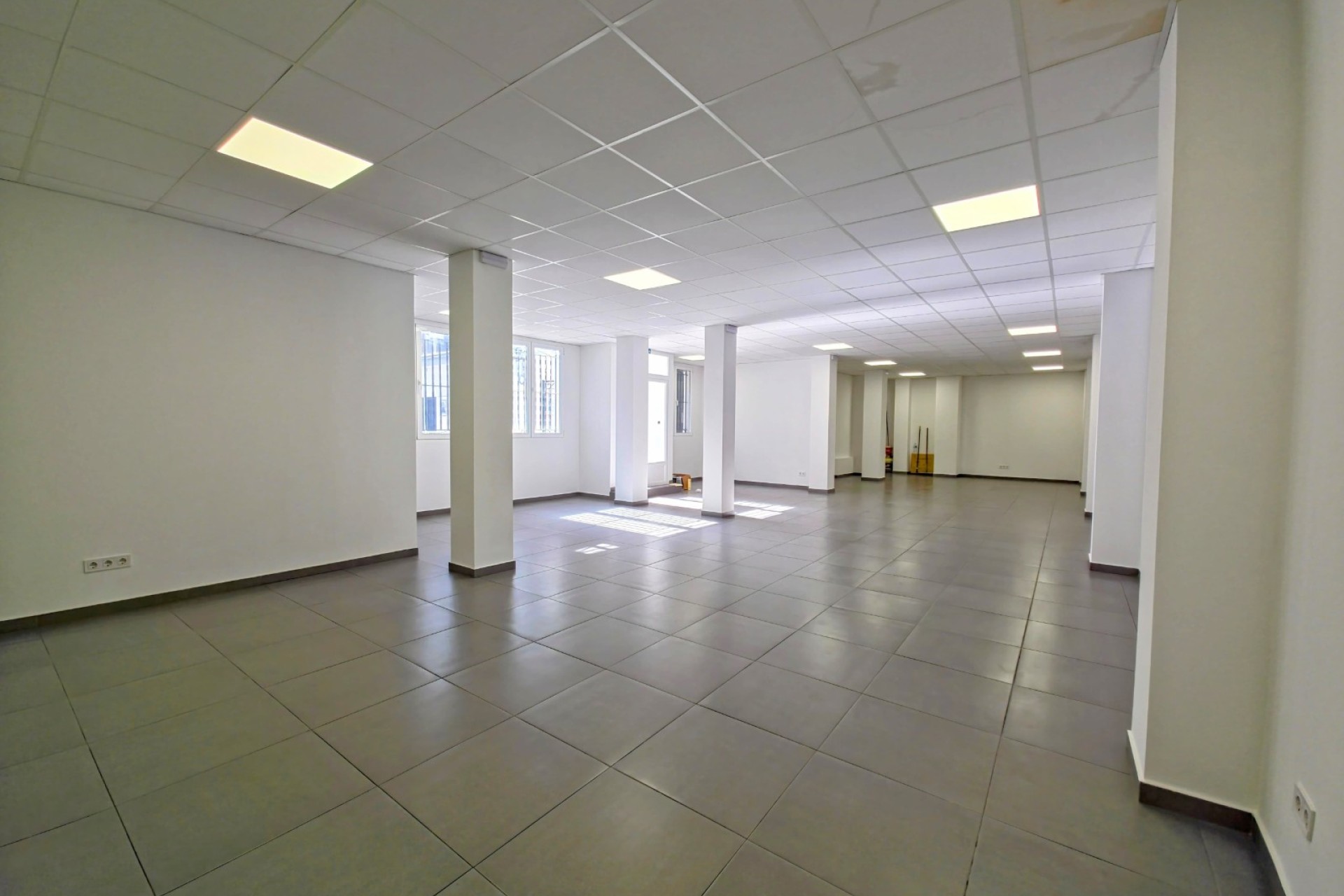 Revente - Commercial - Torrevieja - Center