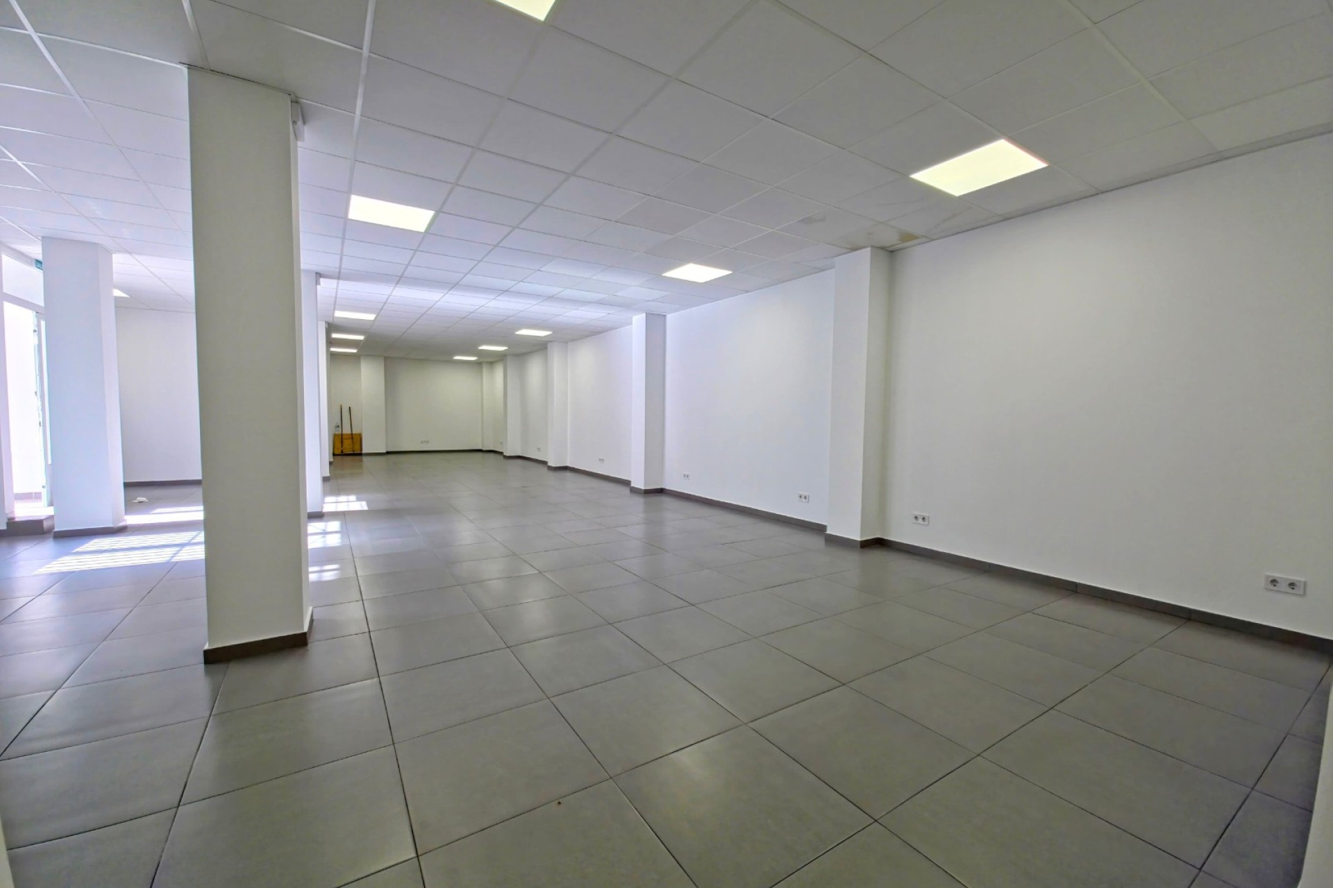 Revente - Commercial - Torrevieja - Center
