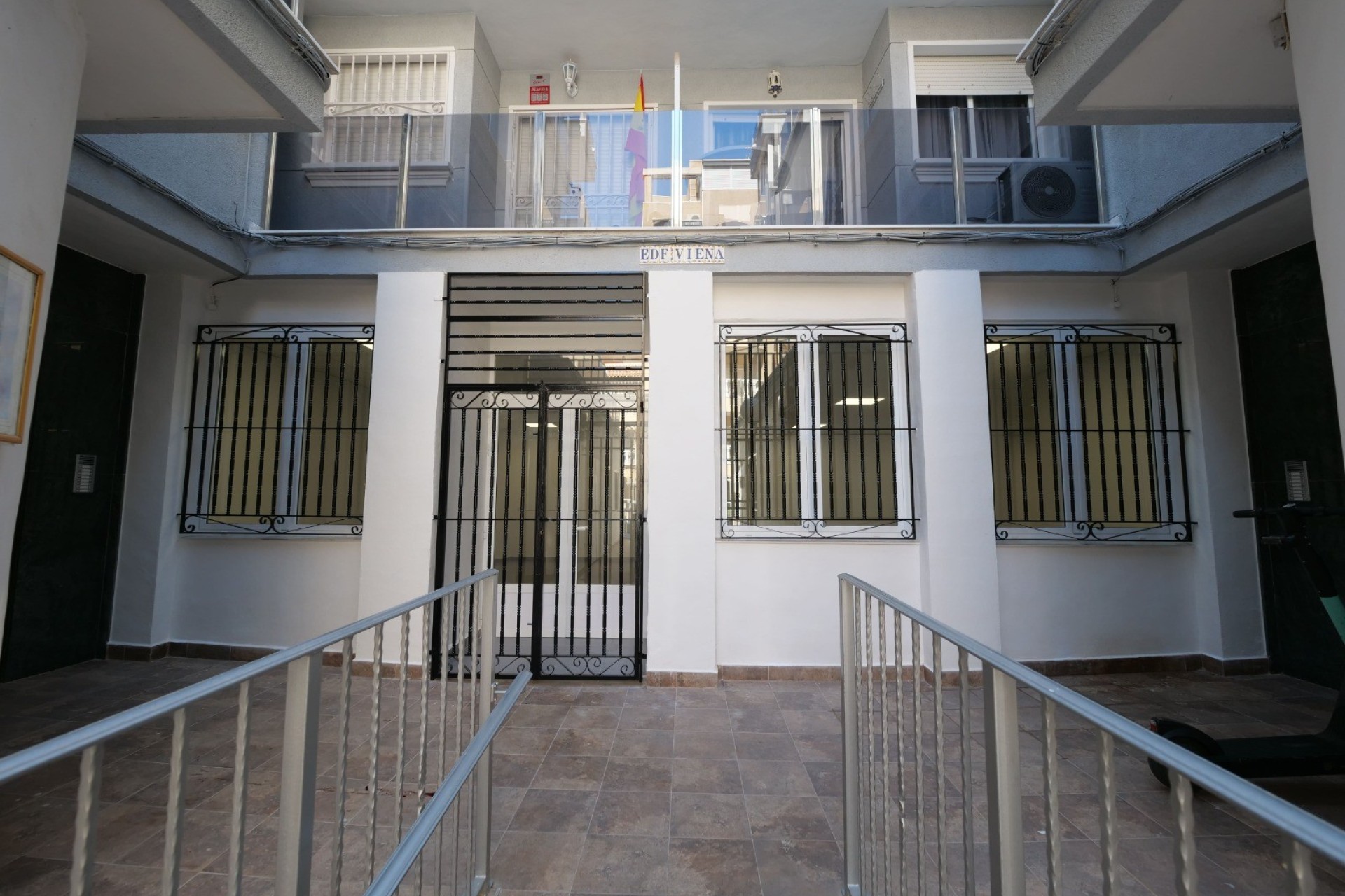 Revente - Commercial - Torrevieja - Center