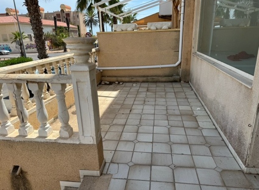 Revente - Commercial - Torrevieja - La Mata