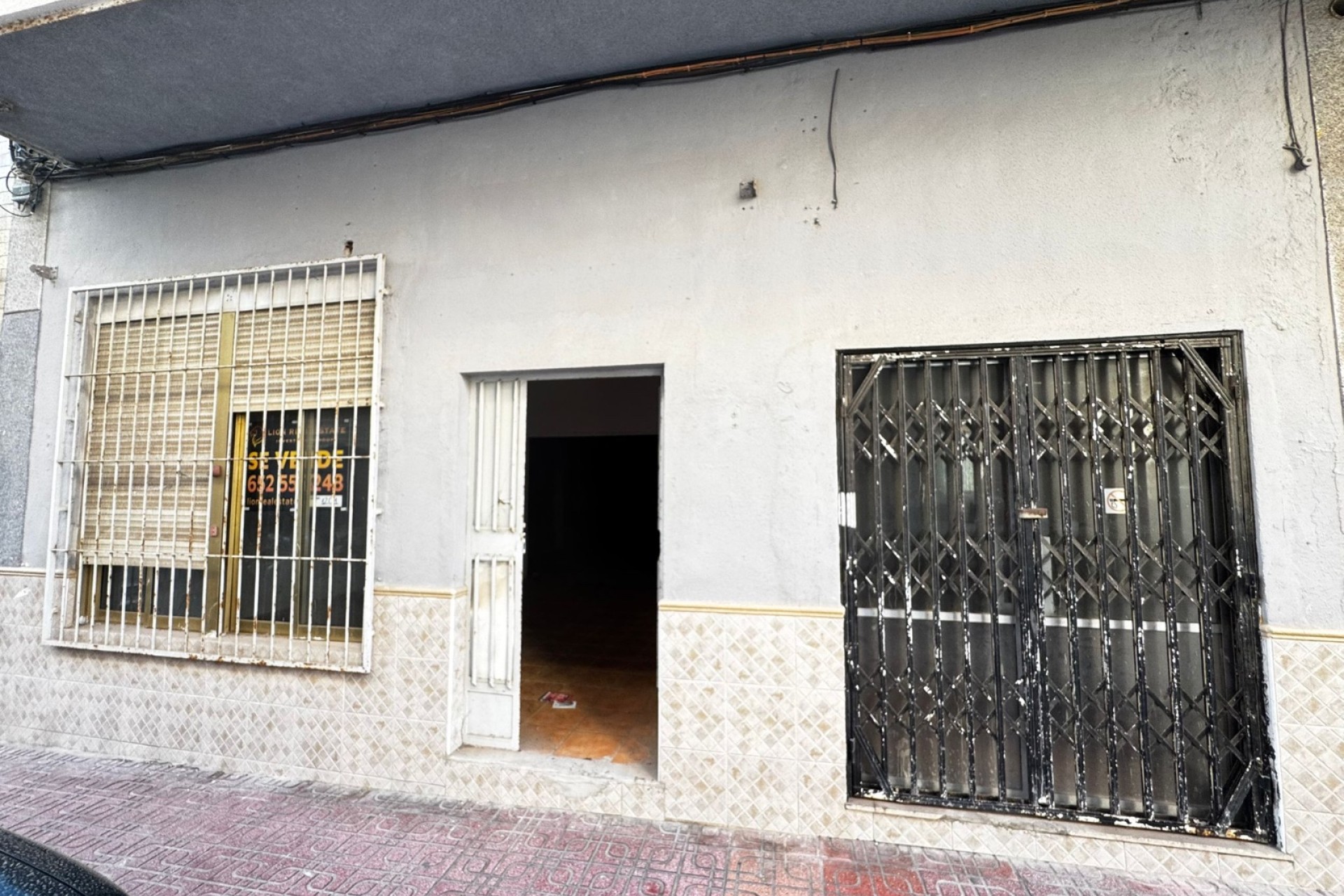 Revente - Commercial - Torrevieja - Playa Los Locos
