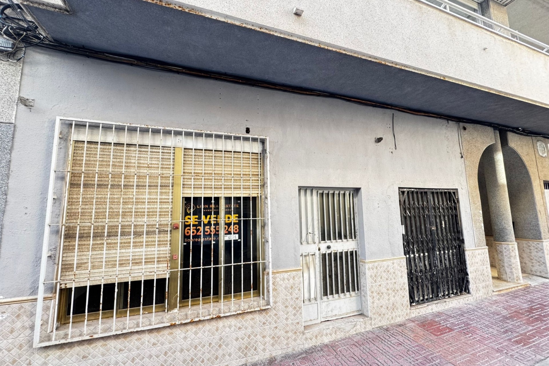 Revente - Commercial - Torrevieja - Playa Los Locos