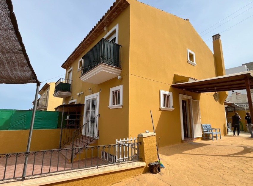 Revente - Maison de ville - La Nucía - Montebello