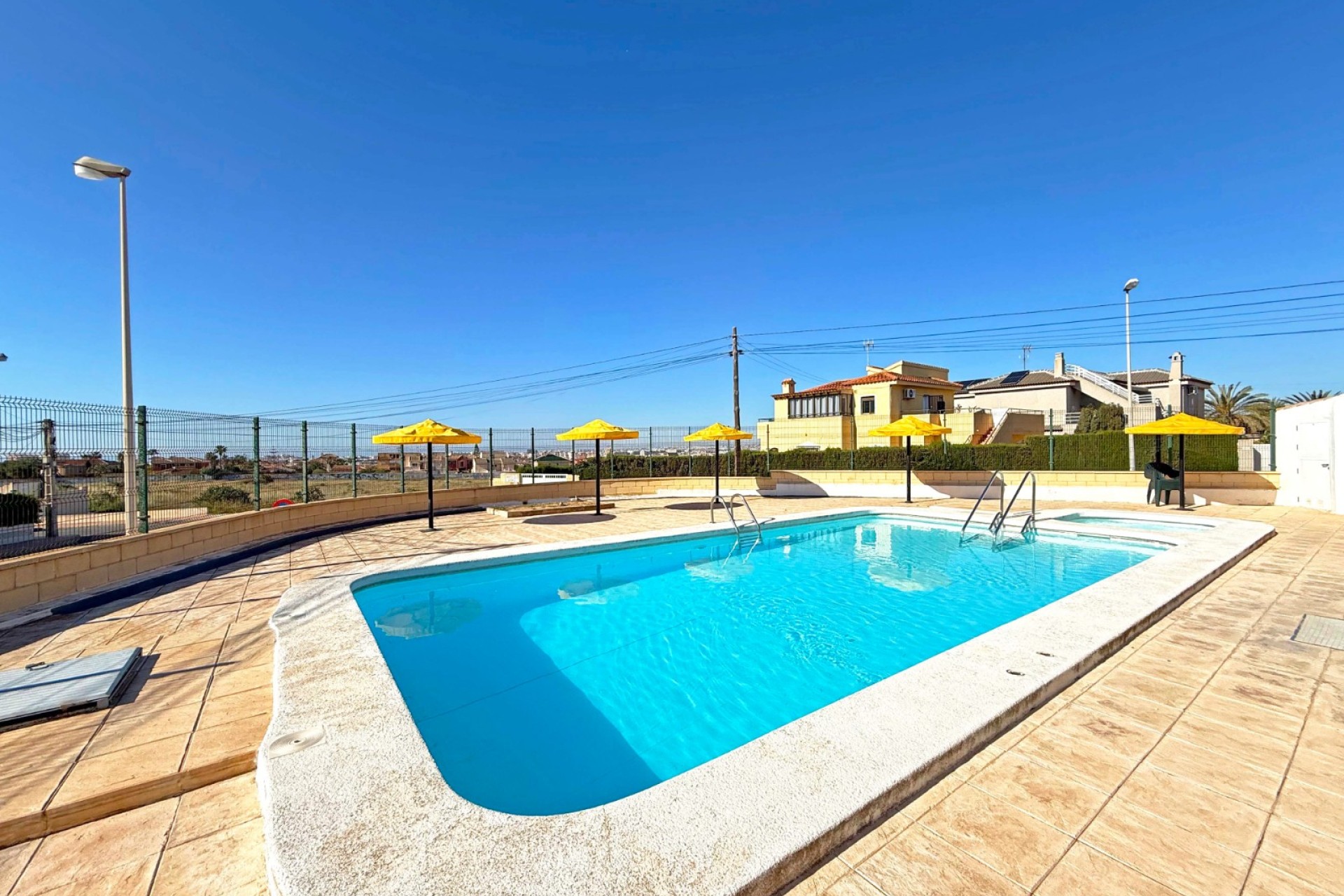 Revente - Maison de ville - Torrevieja - Torrelamata - La Mata