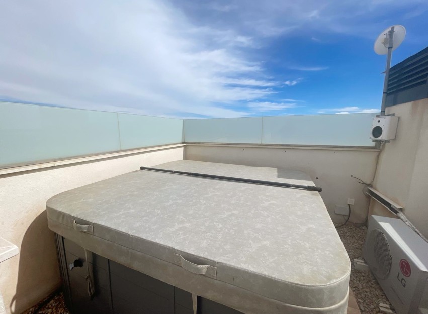 Revente - Villa - Ciudad Quesada - Pueblo Bravo