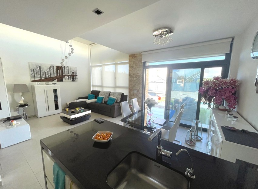 Revente - Villa - Ciudad Quesada - Pueblo Bravo