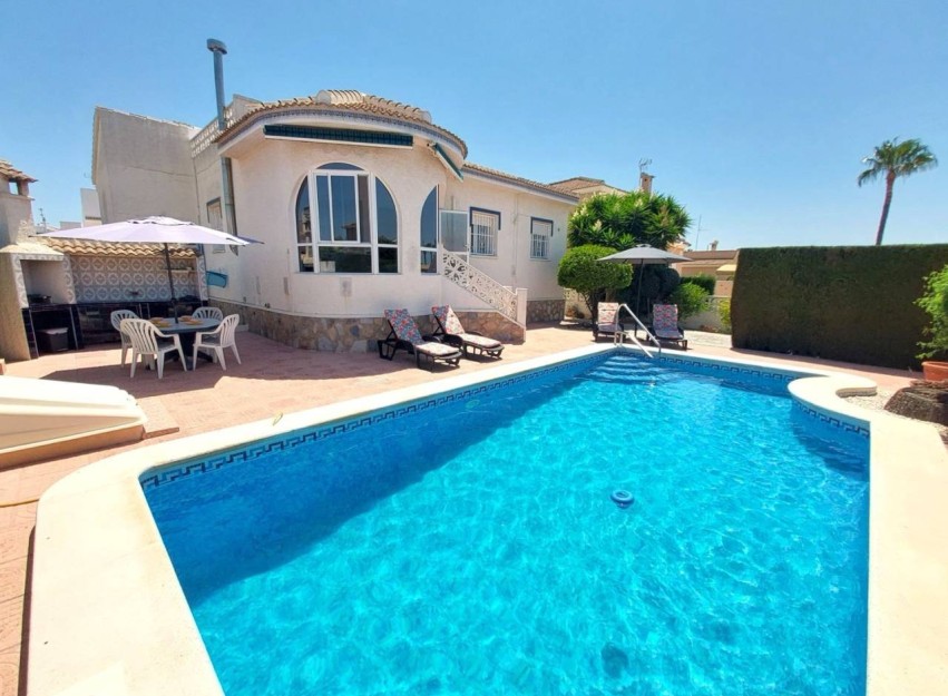 Revente - Villa - Ciudad Quesada - Pueblo Bravo
