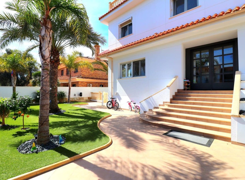 Revente - Villa - Orihuela Costa - Campoamor