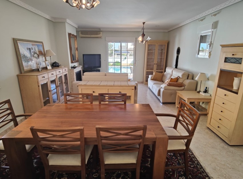 Revente - Villa - Orihuela Costa - La Zenia