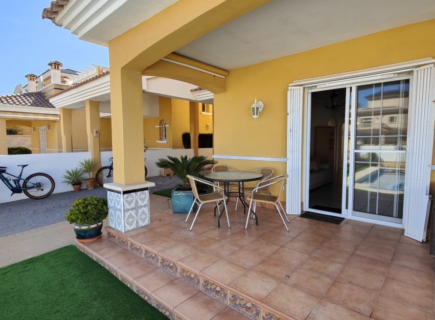 Revente - Villa - Orihuela Costa - La Zenia