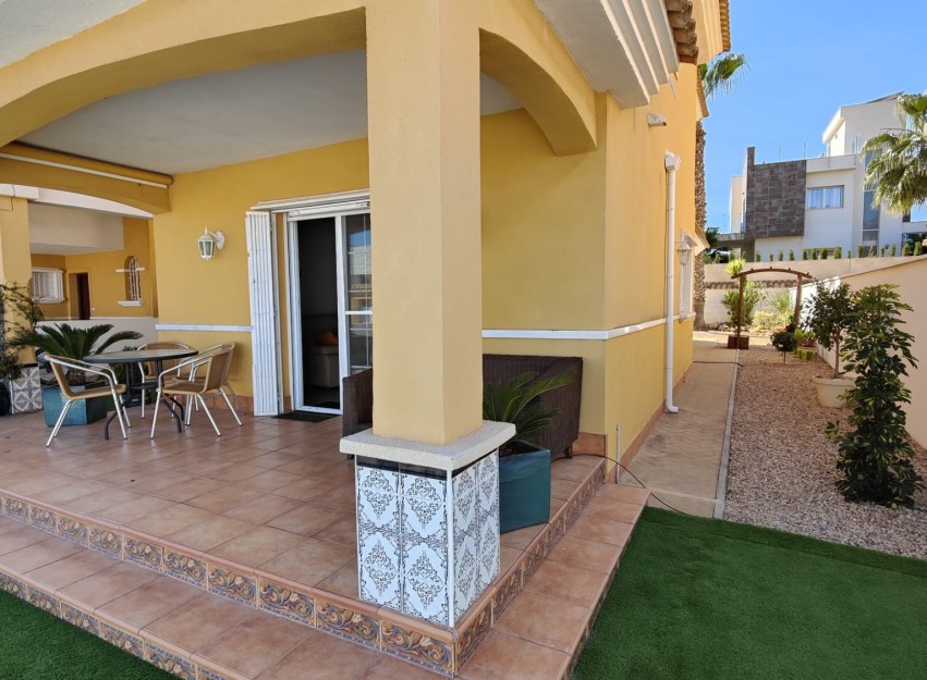 Revente - Villa - Orihuela Costa - La Zenia