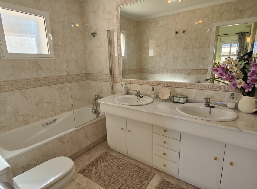 Revente - Villa - Orihuela Costa - La Zenia
