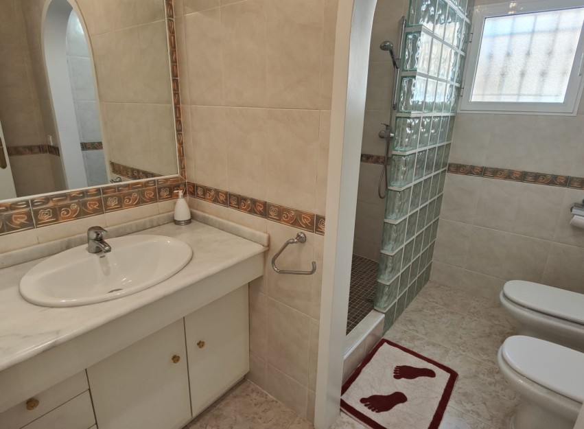 Revente - Villa - Orihuela Costa - La Zenia