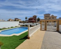 Revente - Villa - Orihuela Costa - La Zenia
