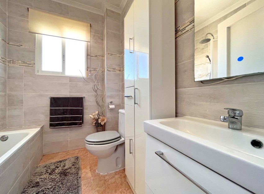 Revente - Villa - Orihuela Costa - La Zenia
