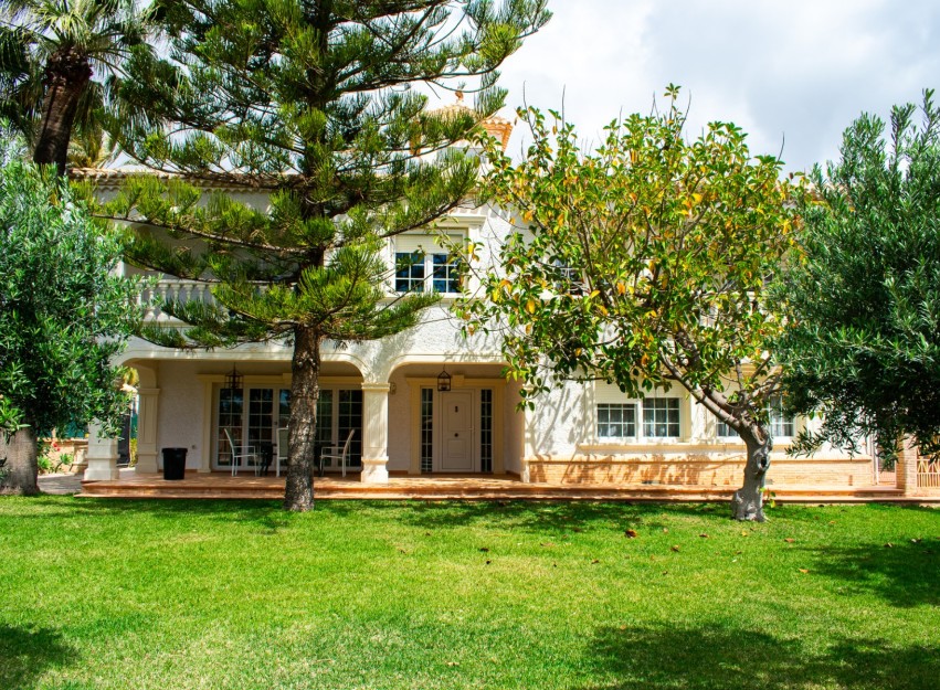 Revente - Villa - Orihuela Costa - MUY CERCA DE LA PLAYA