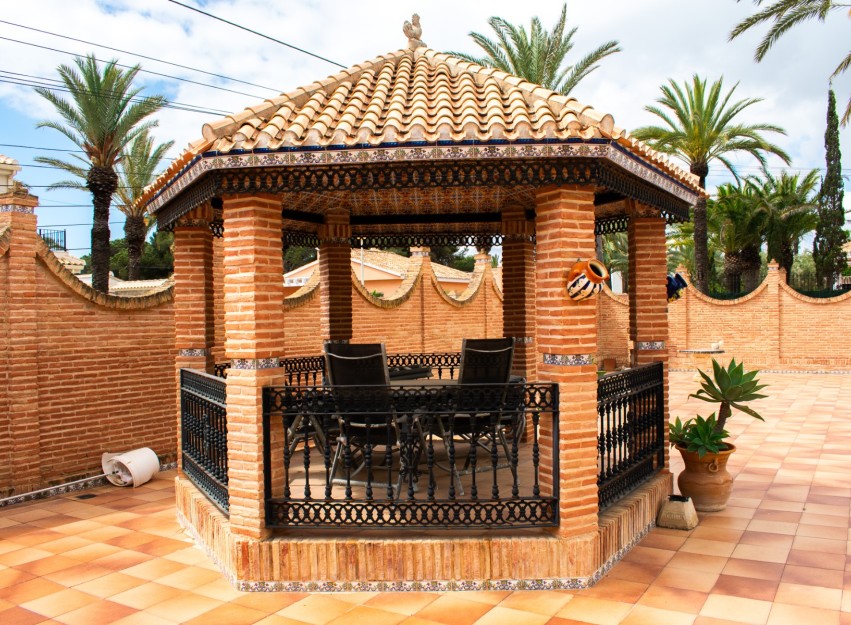 Revente - Villa - Orihuela Costa - MUY CERCA DE LA PLAYA