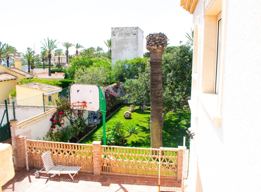 Revente - Villa - Orihuela Costa - MUY CERCA DE LA PLAYA