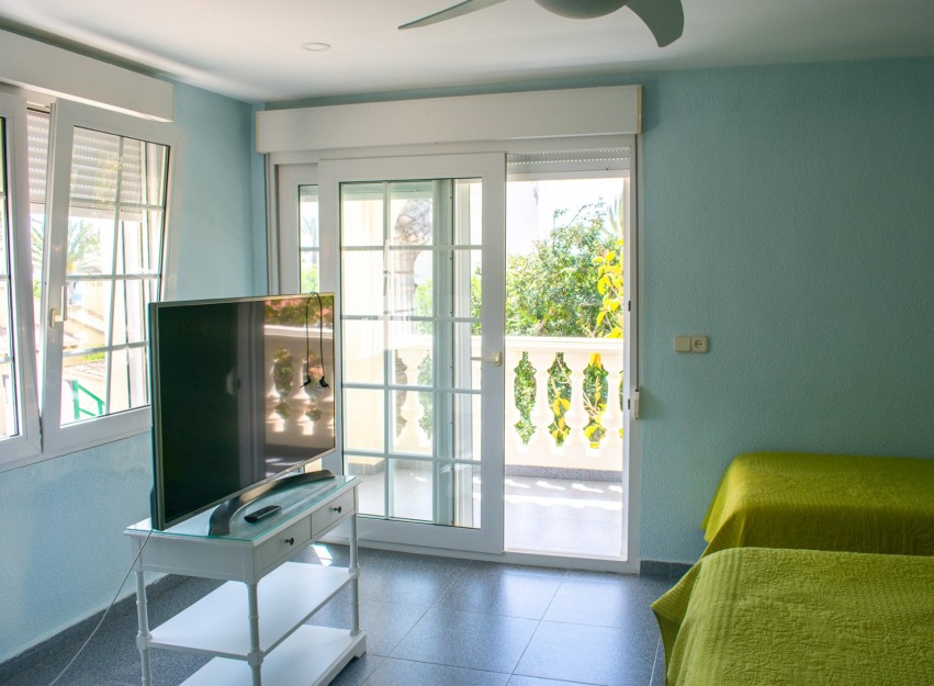 Revente - Villa - Orihuela Costa - MUY CERCA DE LA PLAYA