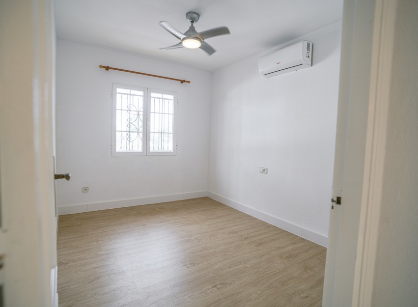 Revente - Villa - Orihuela Costa - Villamartín