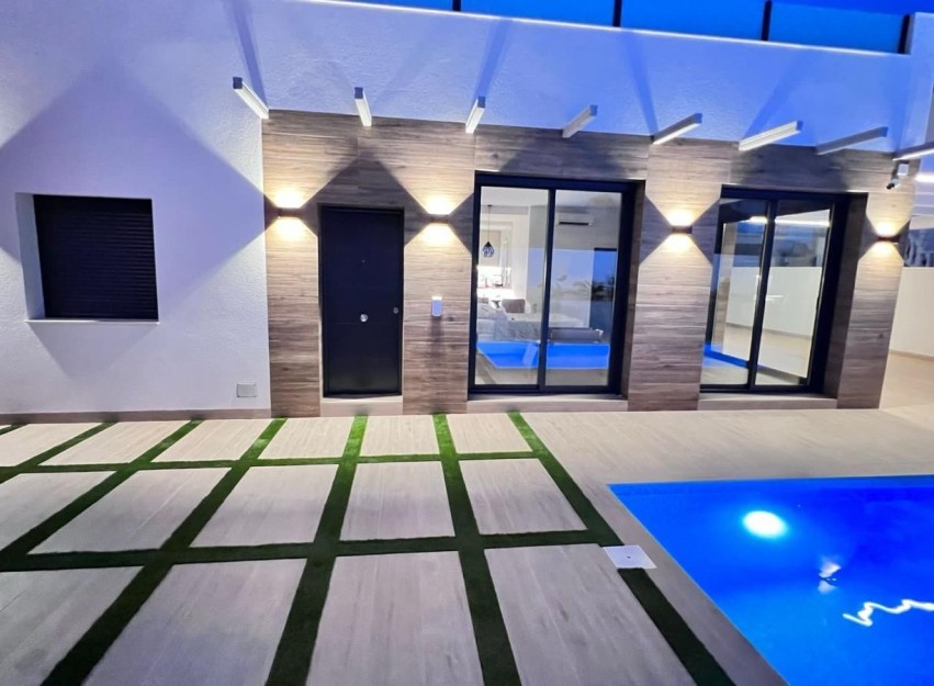 Revente - Villa - Orihuela Costa - Villamartín