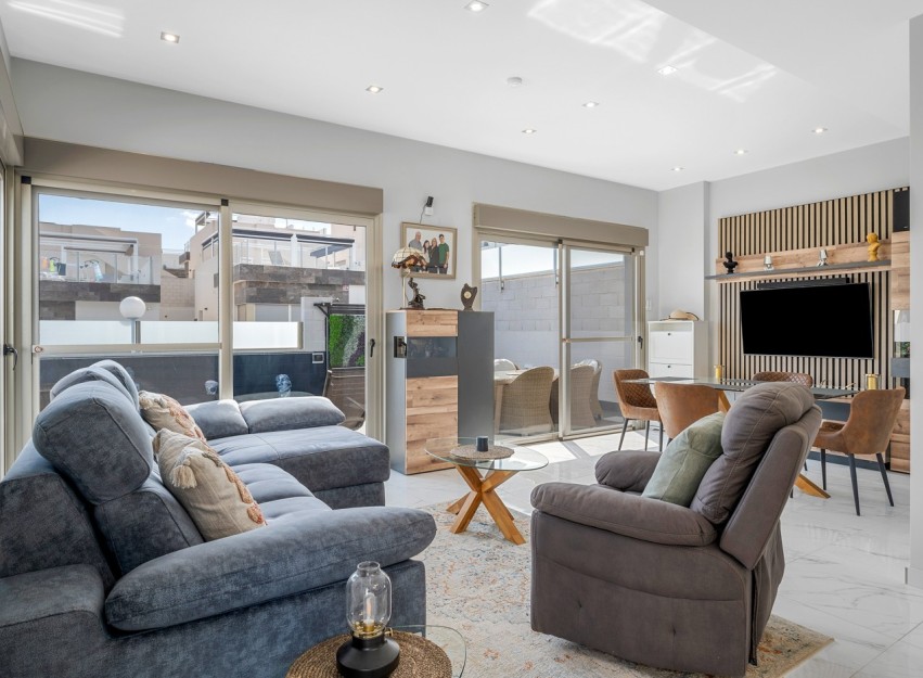 Revente - Villa - Orihuela Costa - Villamartín