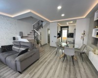 Revente - Villa - Orihuela Costa - Villamartín