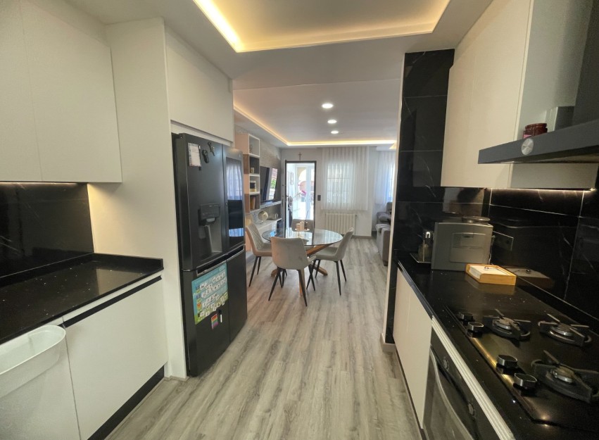 Revente - Villa - Orihuela Costa - Villamartín