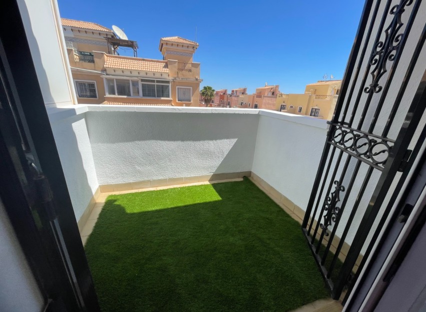 Revente - Villa - Orihuela Costa - Villamartín