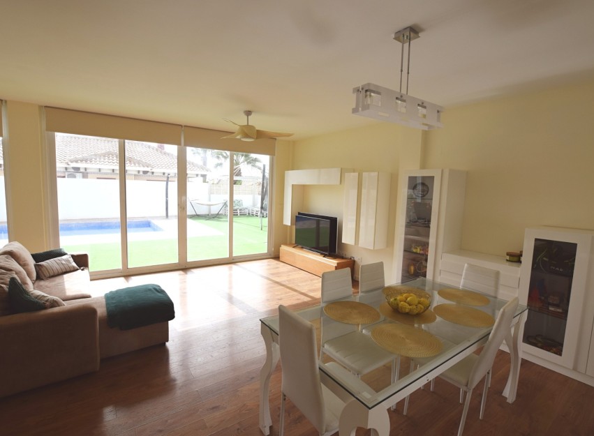 Revente - Villa - San Fulgencio - La Marina